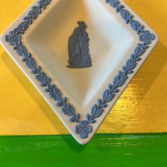 Wedgwood RARE blue on white diamond trinket tray bowl plate England - Picture 4 of 7